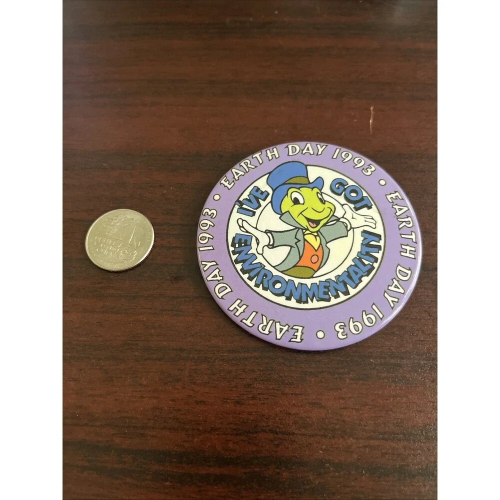 Disney Earth Day 1993 Jiminy‎ Cricket Button Pin